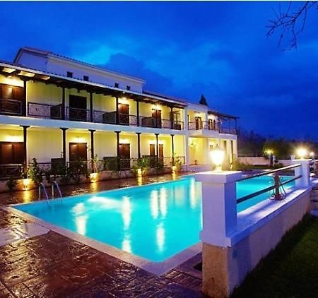 Guesthouse Michobeis Kamarina Exterior photo